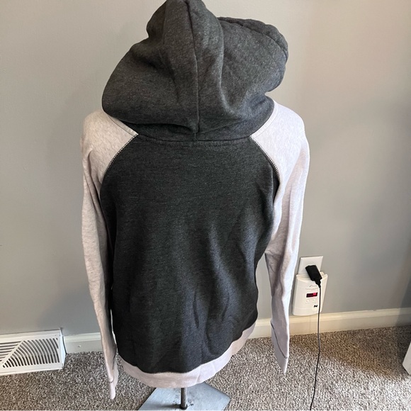 Women’s Riverdale South Side Serpents Sweatshirt Raglan Hoodie Pullover Medium M - Picture 7 of 14